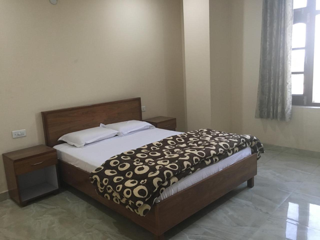 Shiv Hotel And Joe'S Bar & Restaurant Jandiala Ngoại thất bức ảnh